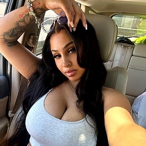 Nikki Michelle