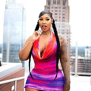 Nikki Nicole (Stylist)