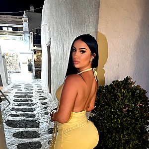 Nina Perfil
