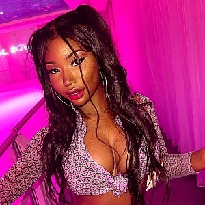 Nina Rari