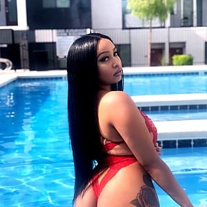 Nina Ross