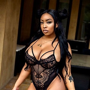 Nina Ross