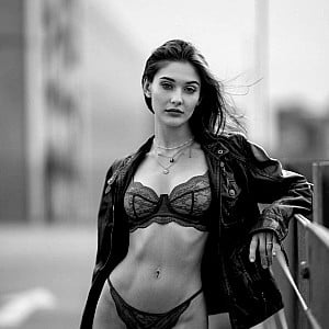 Ninafdj
