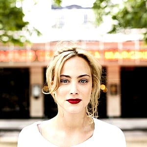Nora Arnezeder