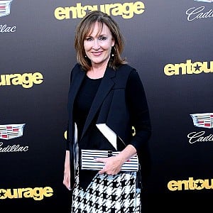 Nora Dunn