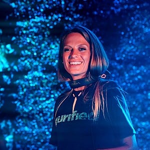 Nora En Pure