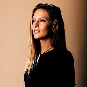 Nora En Pure