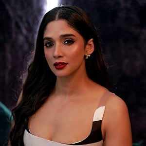 Nyla Usha