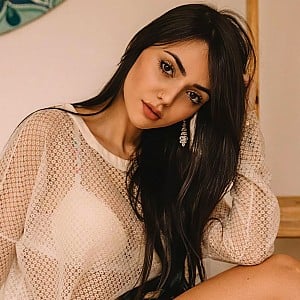Nyvi Estephan