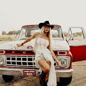 Olivia Anne