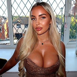 Olivia Jewell Holder