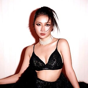 Orange (singer)