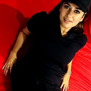 Oviya Helen