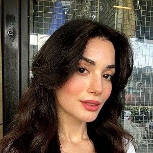 Ozge Yagiz