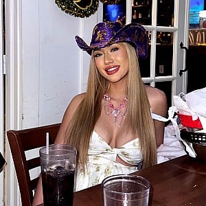 Paradise Deedee