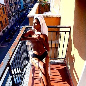 Paris Naro
