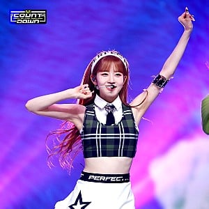 Park Si-eun