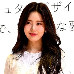 Park Si-eun
