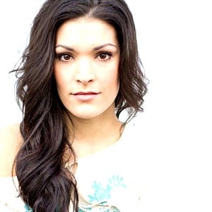 Paula Giroday
