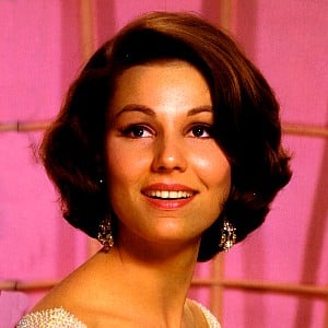 Paula Prentiss