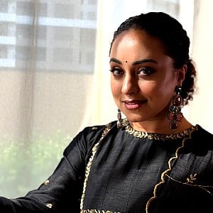 Pearle Maaney