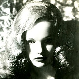 Peggy Cummins