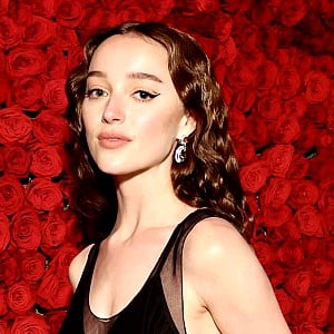 Phoebe Dynevor