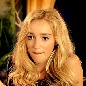 Phoebe Dynevor