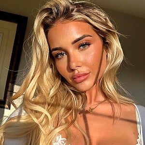Phoebe Isobel
