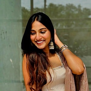 Pranavi Manukonda