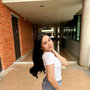 Prilly Latuconsina