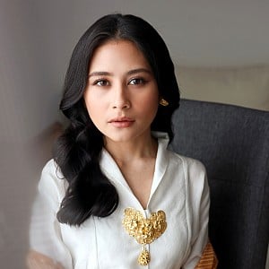 Prilly Latuconsina