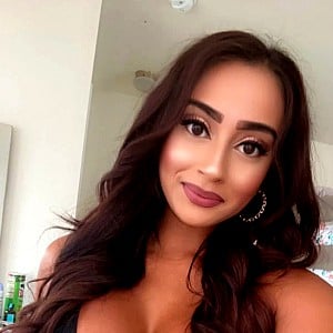 Priyankaa54