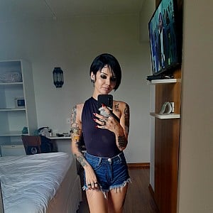 Queen Kimi