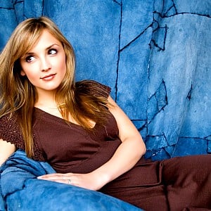 Rachael Leigh Cook