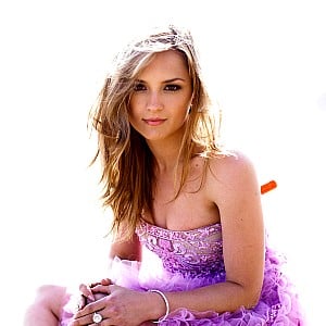 Rachael Leigh Cook