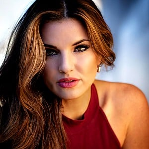 Rachele Brooke Smith