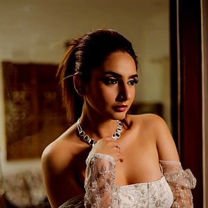 Ragini Dwivedi