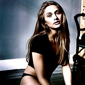 Raluca Mos
