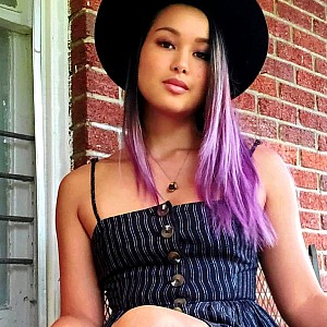 Raquel Lily