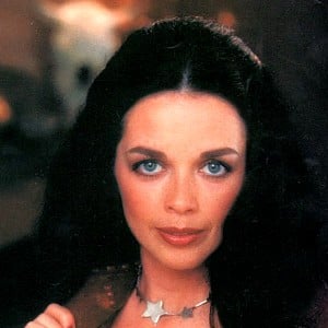 Raven De La Croix