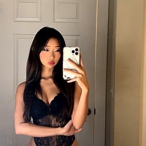 Raya Steele