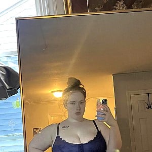 RedheadedHoneyDoll
