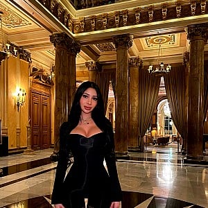 Reina Cosmo