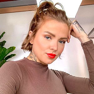 Rhian Hy
