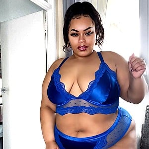 Ria Janine