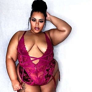 Ria Janine