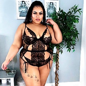 Ria Janine