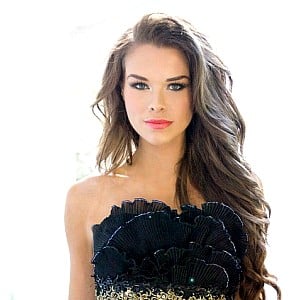 Ria Van Dyke