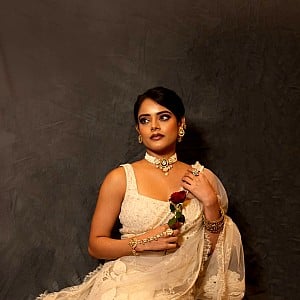 Riddhi Kumar
